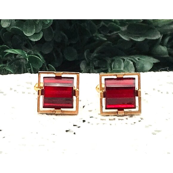 Vintage Square Red Gemstone Gold-Tone Cufflinks - Picture 3 of 3